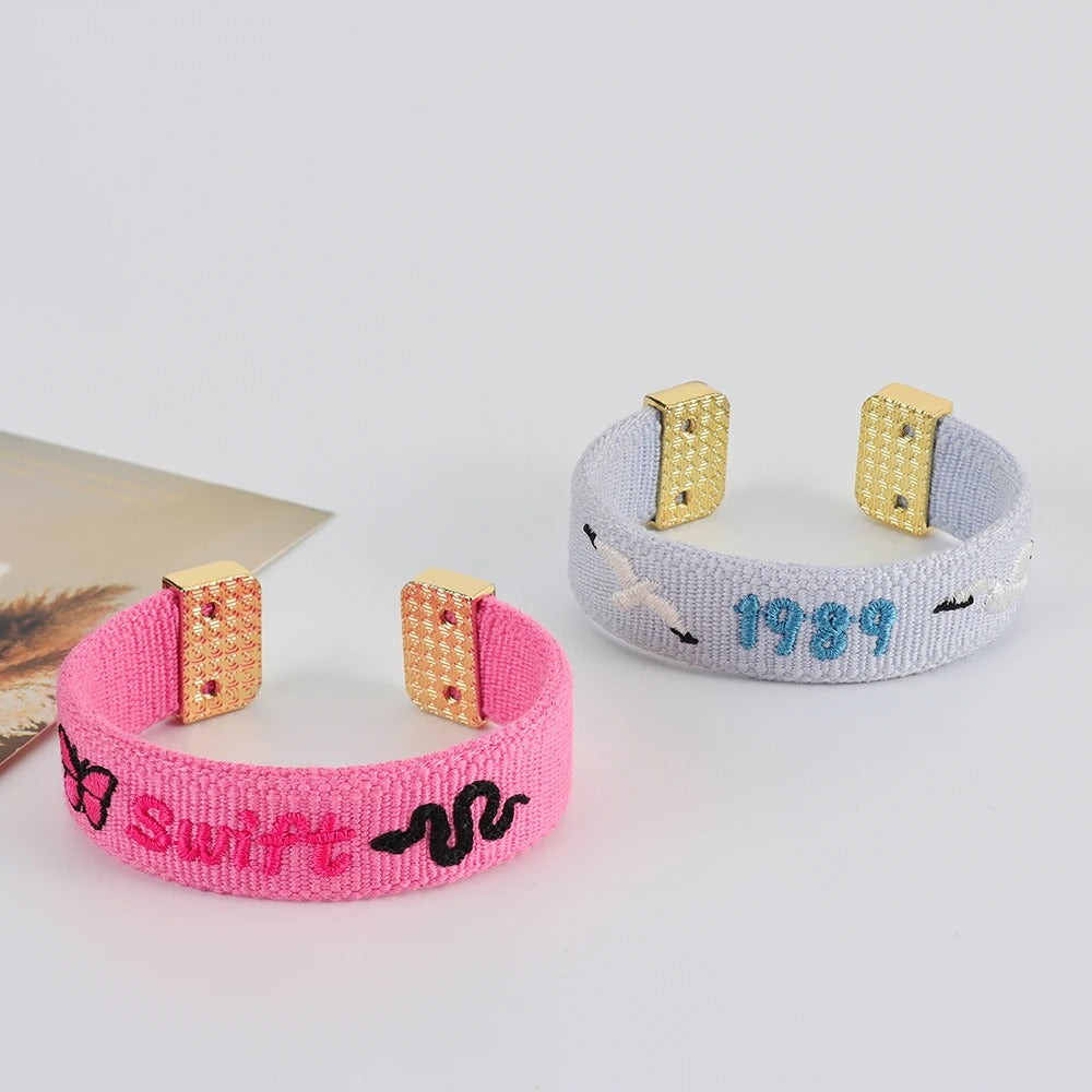 Adjustable Taylor Swift Lyrics Embroidered Open Bangle Bracelet – Music Fan Jewelry Gift for Swifties, Alloy Charm Boho Bracelet