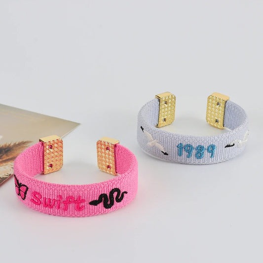 Adjustable Taylor Swift Lyrics Embroidered Open Bangle Bracelet – Music Fan Jewelry Gift for Swifties, Alloy Charm Boho Bracelet